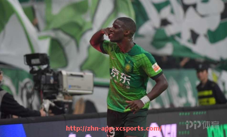 杏彩体育-2022年男子篮球联赛战术创新及明星球员表现评述